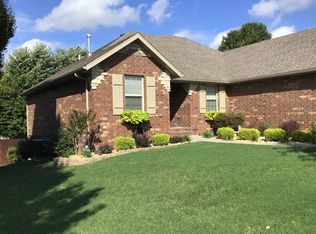 631 Santa Monica Dr, Nixa, MO 65714