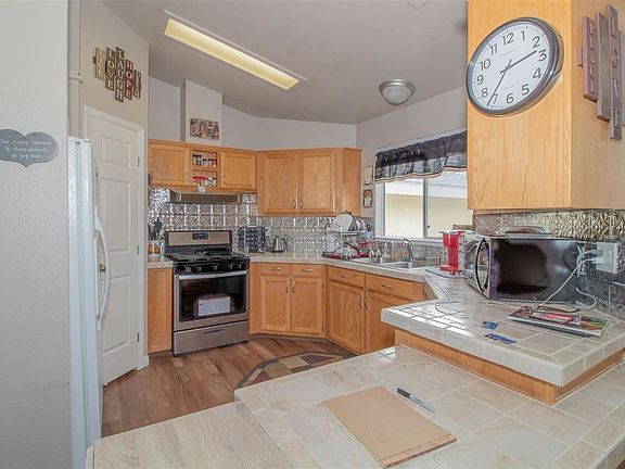 4th image of 257 Ave De La Demerald