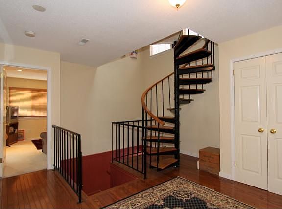 2nd image of 104 Great Lawn Ct #104