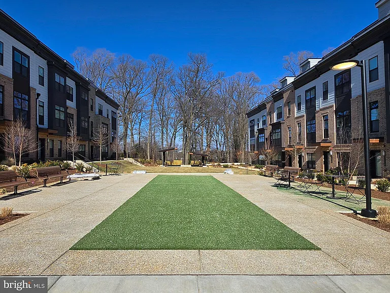 2106 Tysons Ridgeline Rd — Photo 23