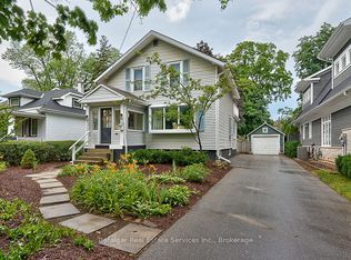 315 Maple Ave, Oakville, ON L6J 2H8