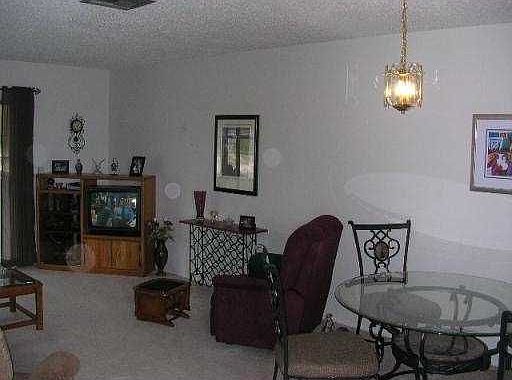 3rd image of 2521 Dudley Dr W APT B
