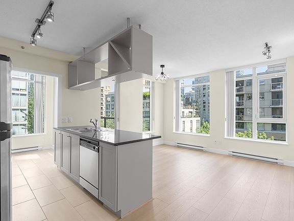 3rd image of 1001 Homer St #802