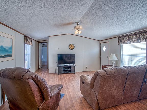 3rd image of 1828 S Redbud St #A-b