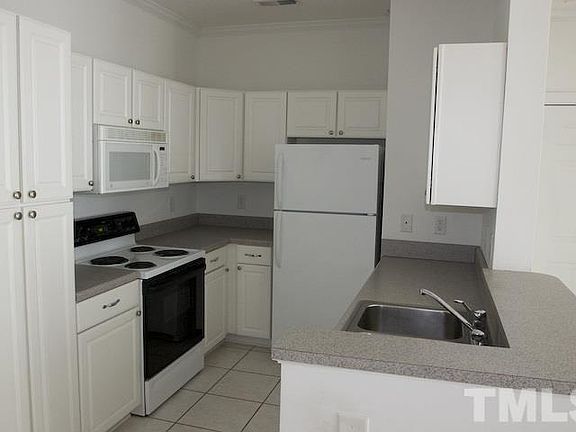 4th image of 701 Copperline Dr Unit 301