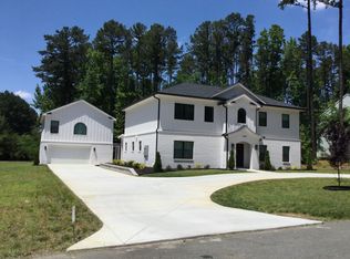 4909 El Mundo St, Charlotte, NC 28216