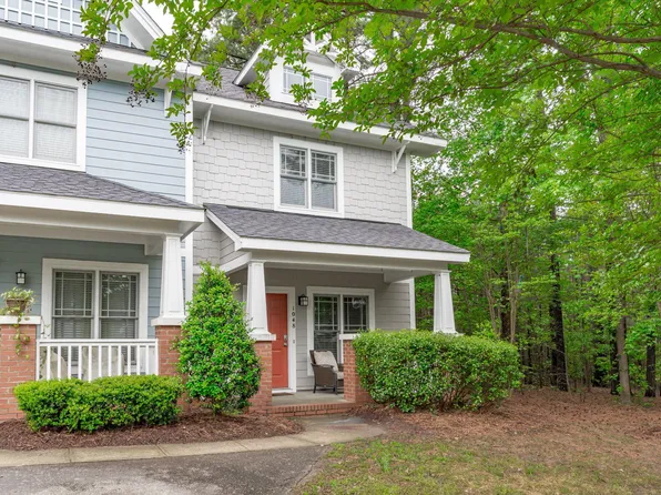 1048 Mica Lamp Ct, Apex, NC 27502