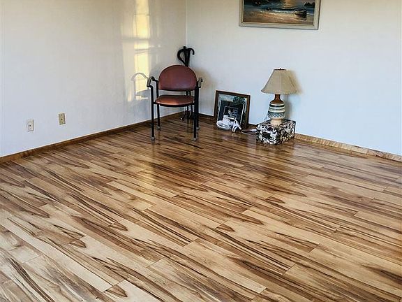 3rd image of 708 W 15th St