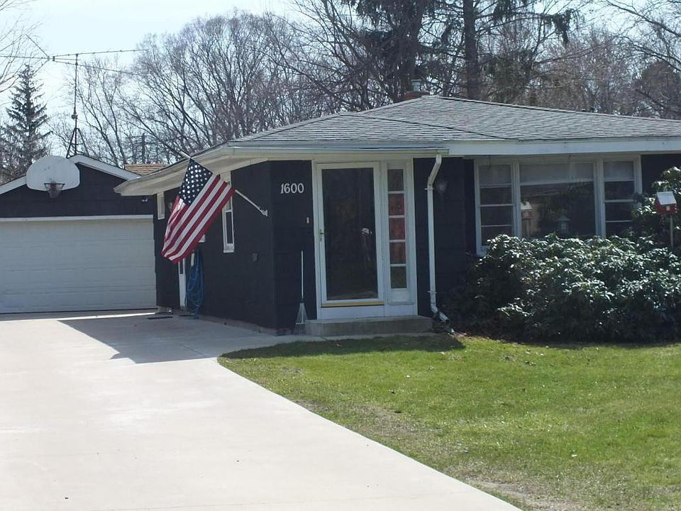 1st image of 1600 Highland Ave