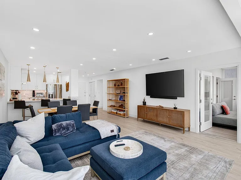 120 N Ocean Blvd #203 — Photo 15