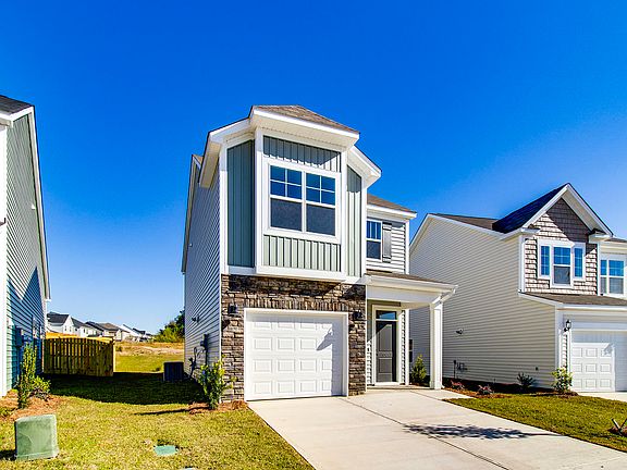 2nd image of 1365 Sweet Gardenia Dr