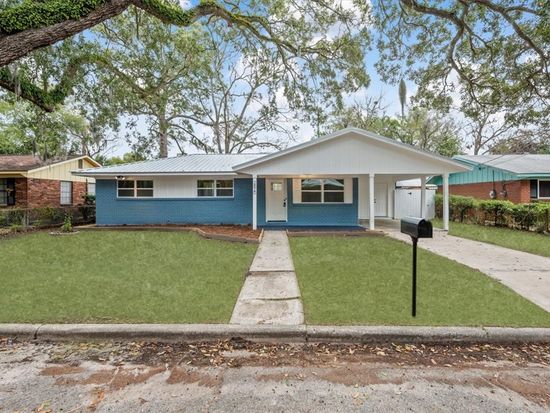 2820 Wolfe St, Brunswick, GA 31520