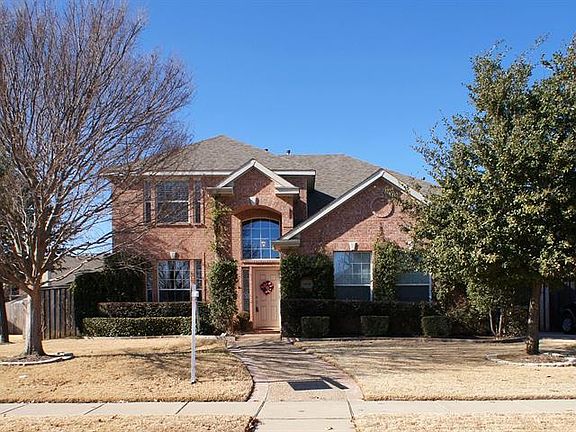 2nd image of 1405 Park Pl
