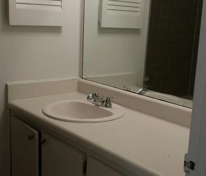 9025 Westchester Cir #D — Photo 10