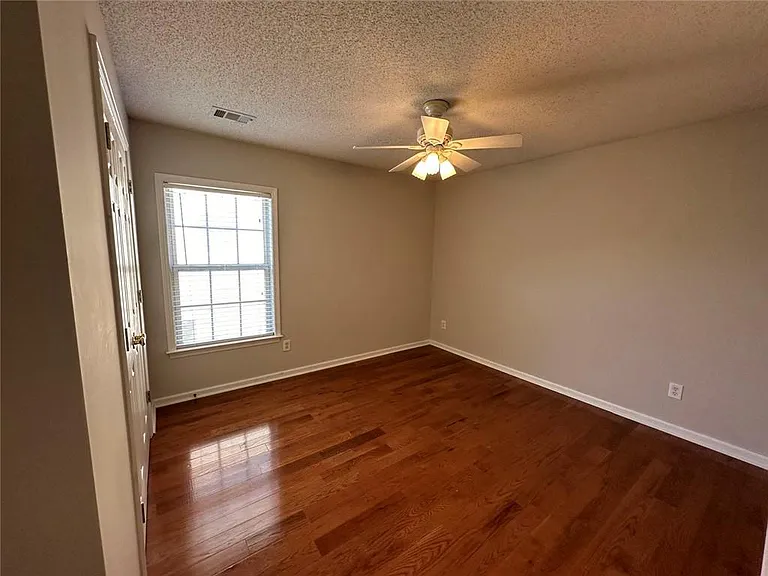 500 Stambridge Ct — Photo 12