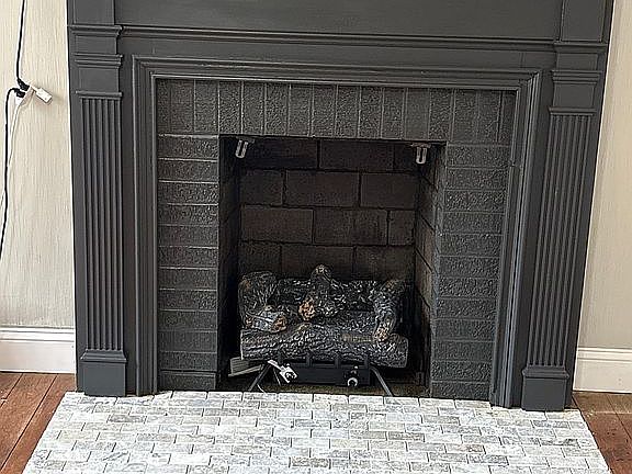 5th image of 245 Hatcher St