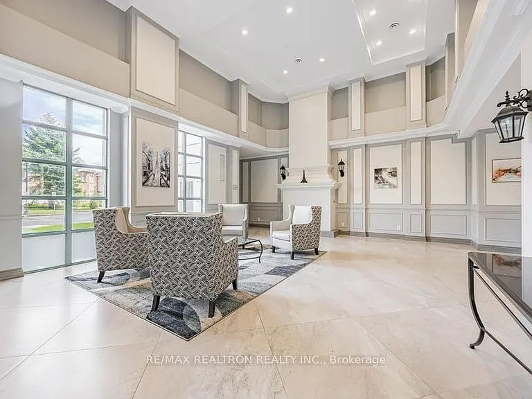5 Emerald Ln #Penthouse 101 — Photo 4