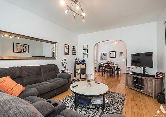 2nd image of 1918 N Lawndale Ave