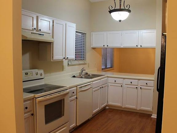4th image of 5635 Liberty Creek Pkwy