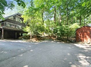 26 Tower Hill Rd, Shoreham, NY 11786