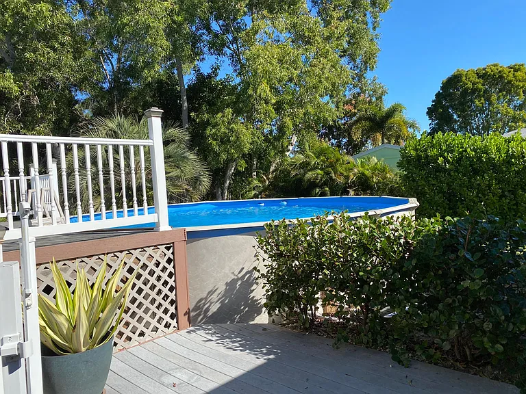 Linden Ln — Photo 12