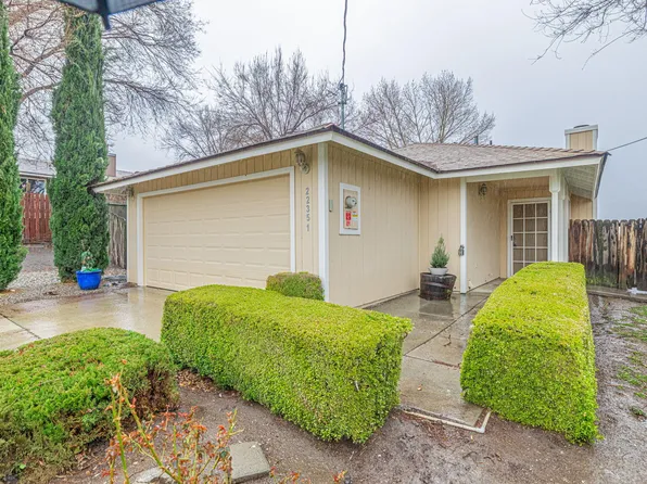 22351 Briarwood St, Tehachapi, CA 93561