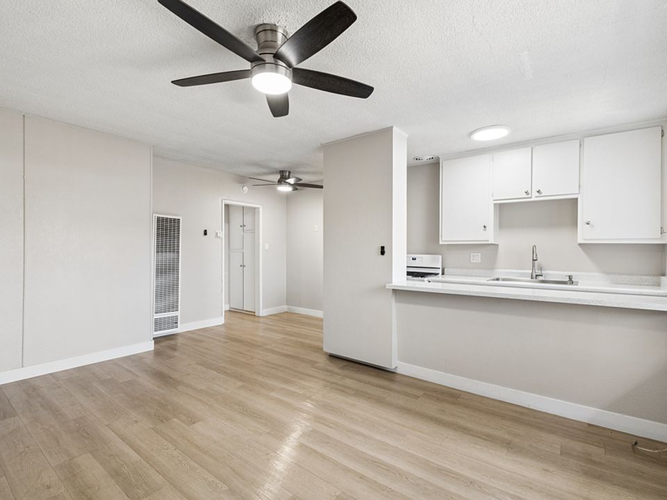 1st image of 3351 Marine Ave #33
