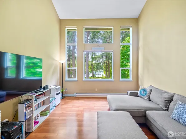 227 Lark Street SW #E, Tumwater, WA 98512