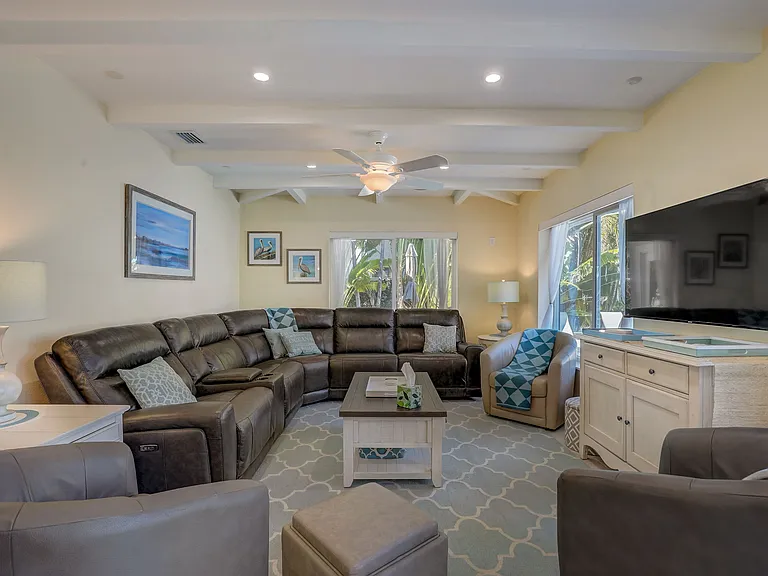 39 S Polk Dr — Photo 8