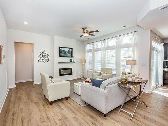 These photos are representative of this floor plan, but all options may not be available in every co