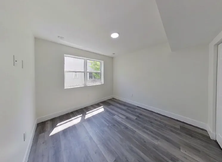 6040 NW 12th Ave #6 — Photo 15