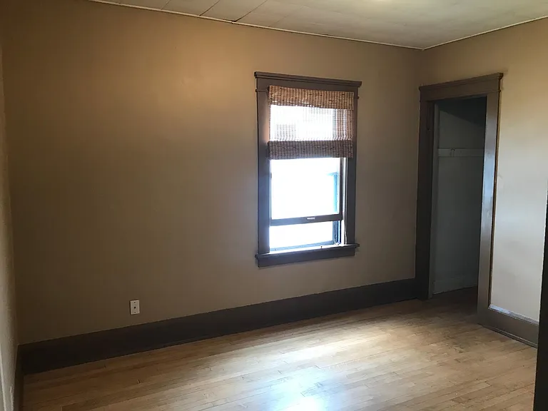 3302 N Oakland Ave — Photo 5