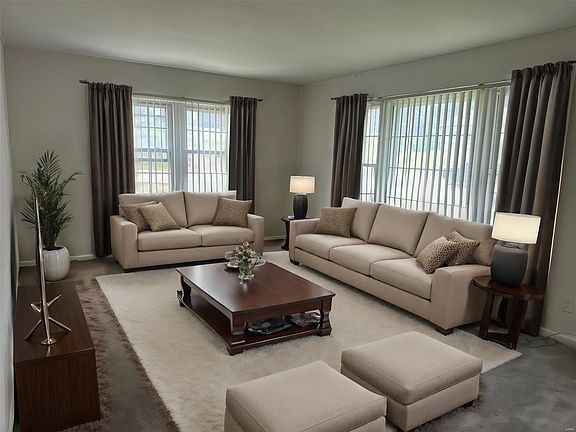 3rd image of 4320 Russet Dr