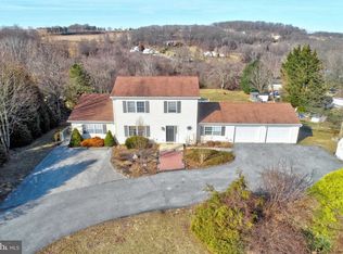 304 Pleasant Corner Ct, Red Lion, PA 17356