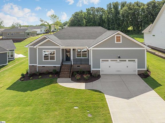 2nd image of 103 Halowell Ln