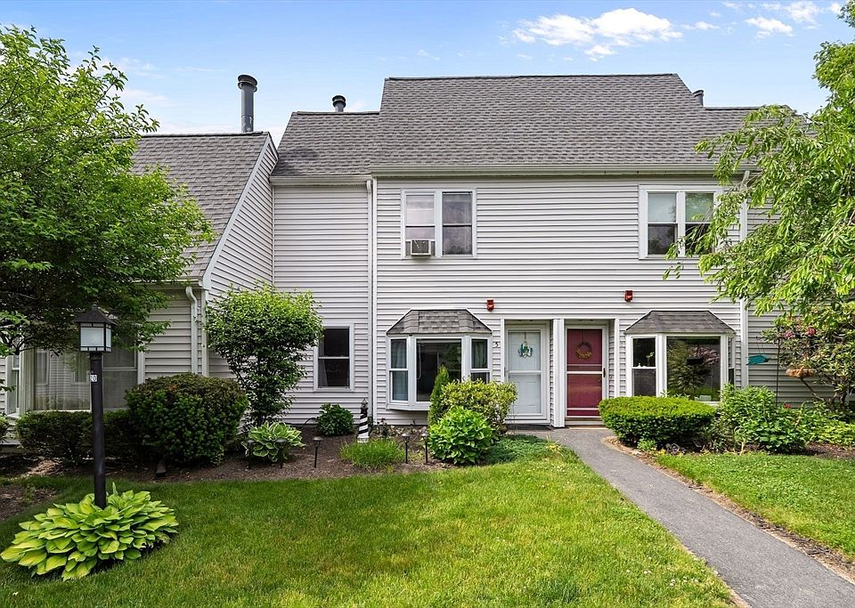 1st image of 5 Prudence Crandall Ln #5