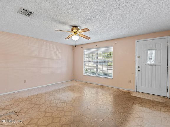 4th image of 2650 DEBBIE Court