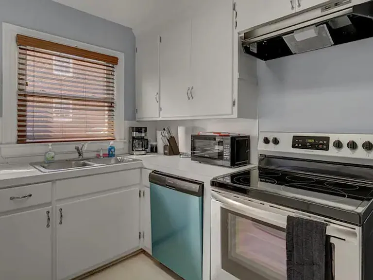 814 N Buchanan Blvd #A — Photo 7