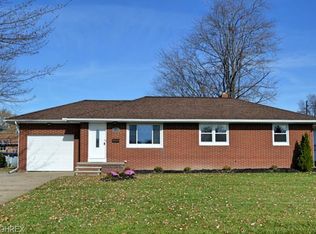 1712 Meister Rd, Lorain, OH 44053