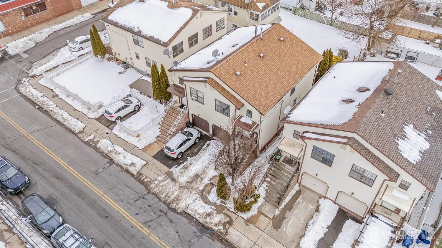 292 Pershing Ave photo 1