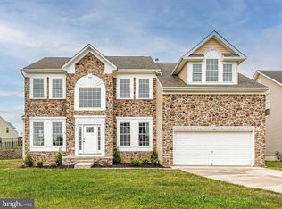 19 Cedar Grove Ct, Rosedale, MD 21237