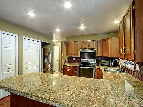 5th image of 18450 146th Ave NE