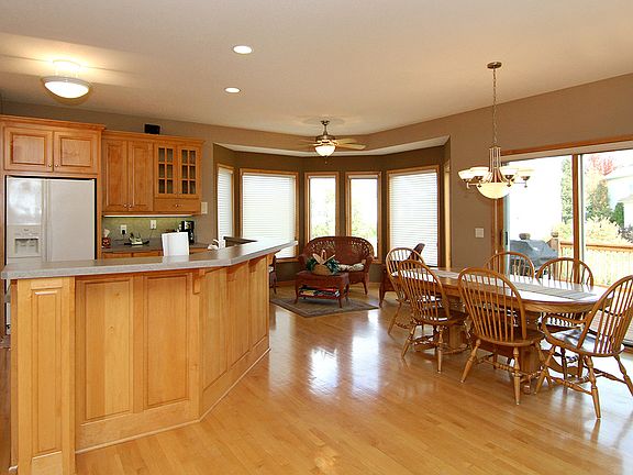 2nd image of 11412 Ashbury Cir N