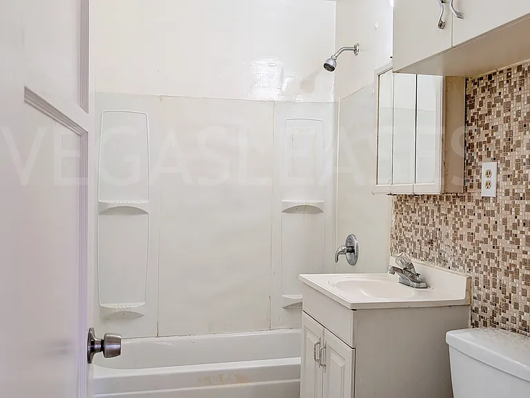 128 Beech St — Photo 5