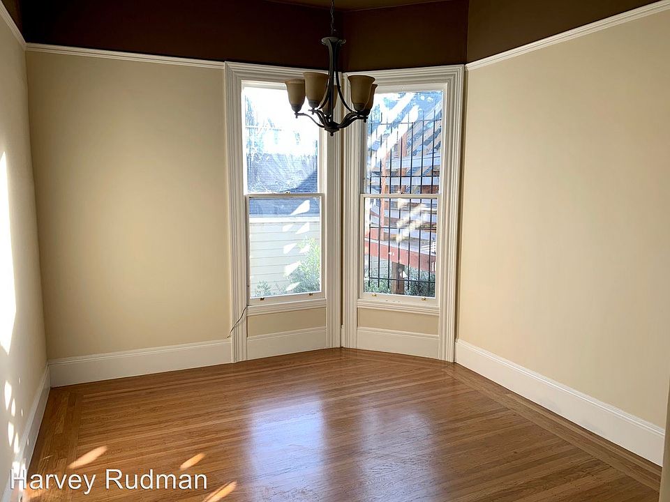 1st image of 122 Lyon St APT 4
