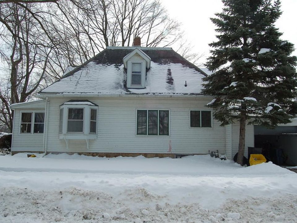 2nd image of 500 S 4th St