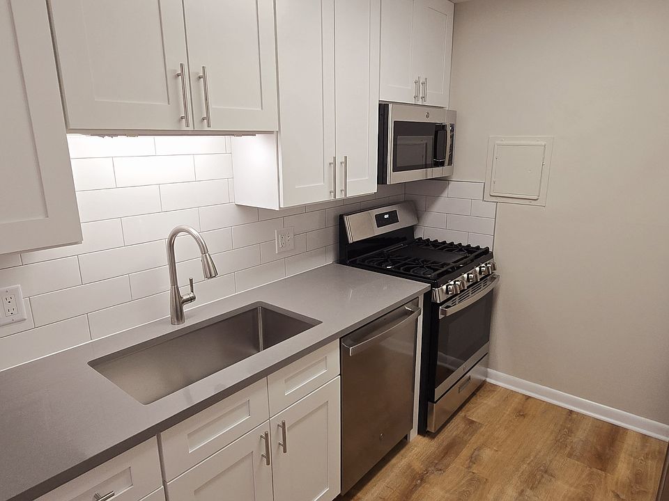 1st image of 508 N Cass Ave APT 209