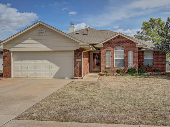 1517 Clearwater Dr, Norman, OK 73071