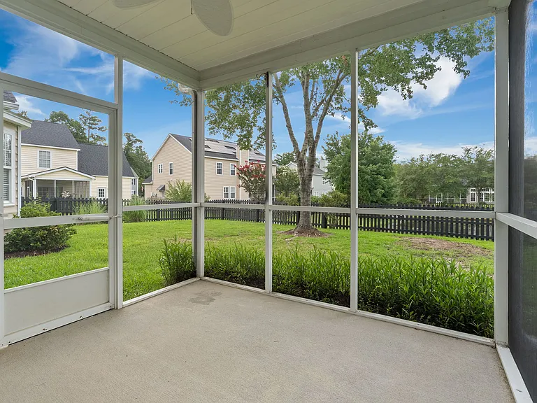 136 Gathering Island Rd — Photo 40