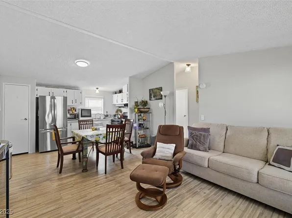 261 W Kite St, Pahrump, NV 89048